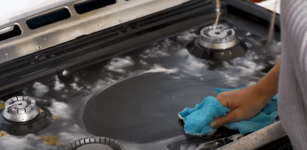 clean-gas-stove-top